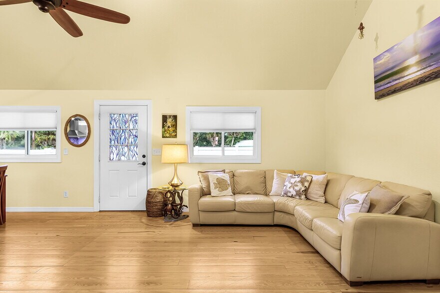 More Photos Of 530 Green St, Englewood Storefront Retail Residential For Sale