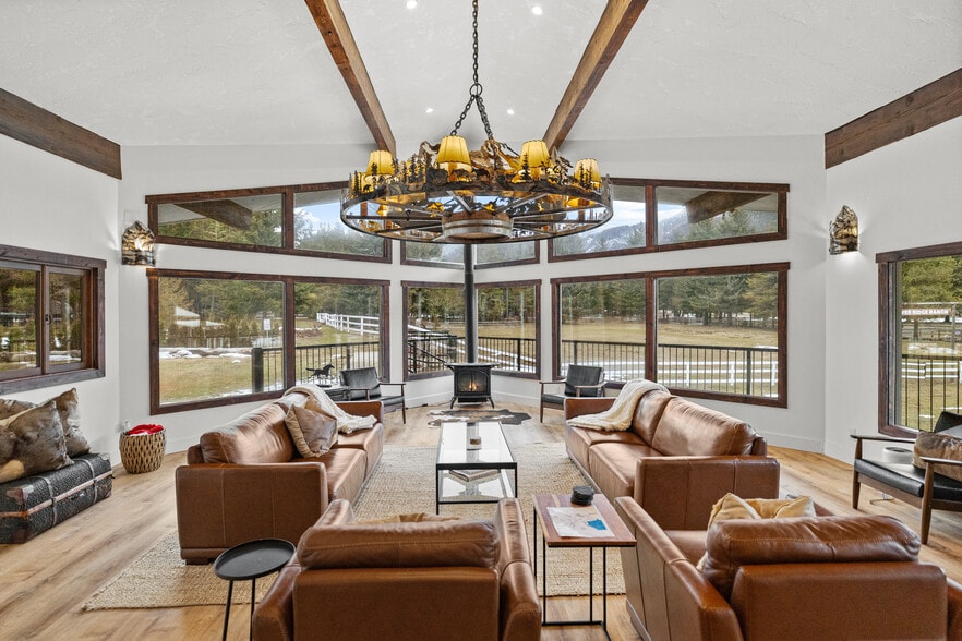 More Photos Of 180 Silver Ridge Ranch Rd, Easton Trailer Camper Park For Sale