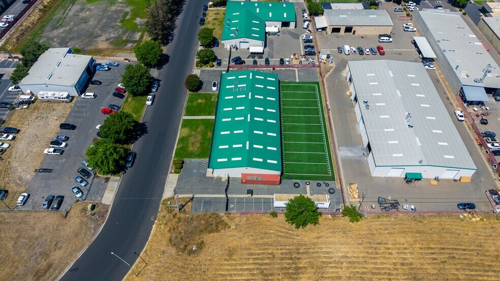 More Photos Of 417 Galaxy Way, Modesto Warehouse For Sale