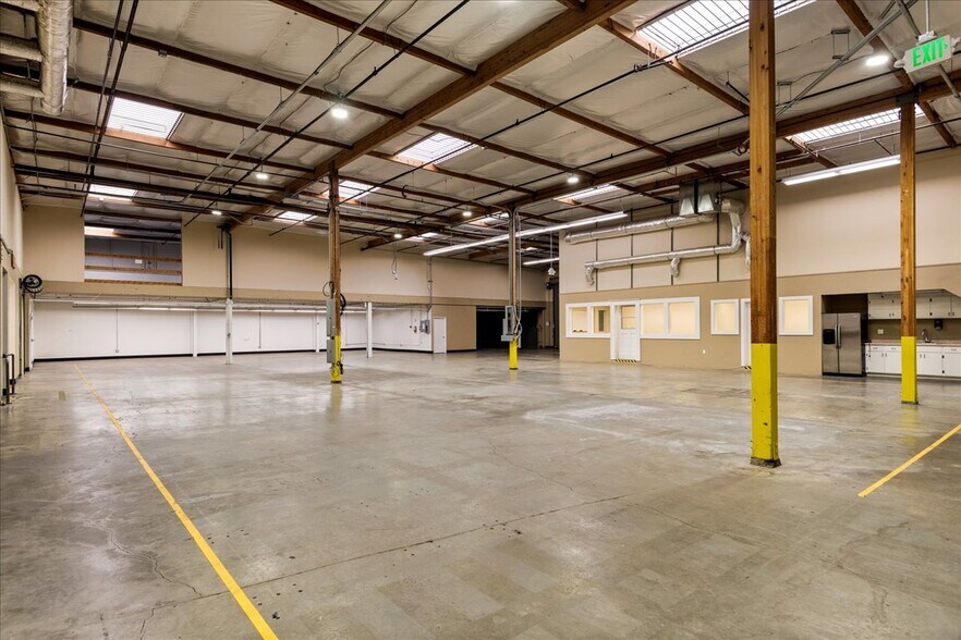 Primary Photo Of 901 Shasta St, Redwood City Warehouse For Lease