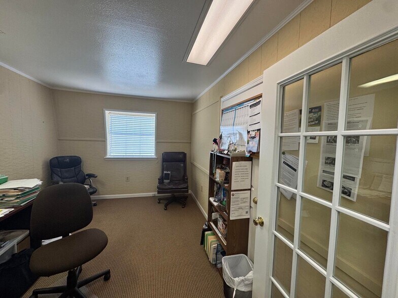 More Photos Of 725 Harbor Blvd E, Destin Medical For Sale