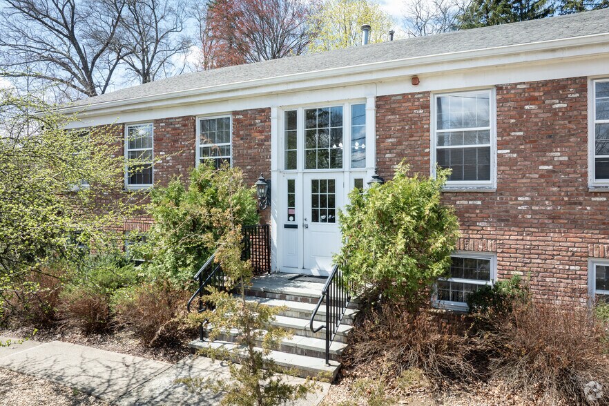 More Photos Of 185 Broadway, Hillsdale Medical For Sale