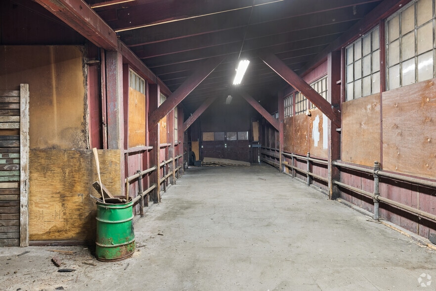 More Photos Of 17 Mill Pl, New York Mills Unknown For Sale