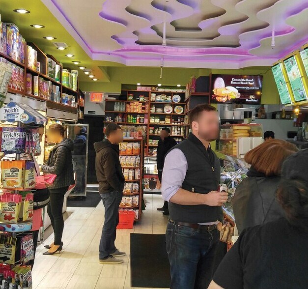 More Photos Of 17-19 Thompson St, New York Apartments For Sale