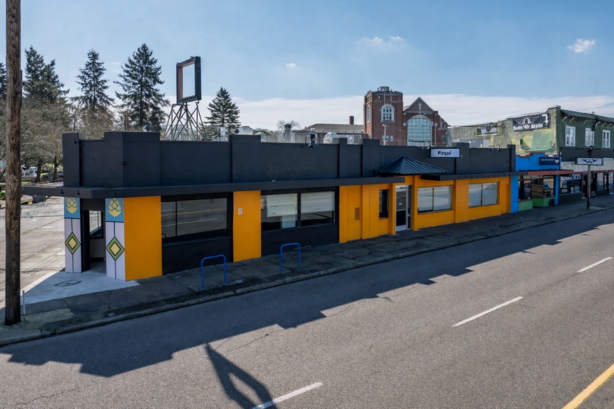 Primary Photo Of 5824-5846 NE Sandy Blvd, Portland Restaurant For Sale