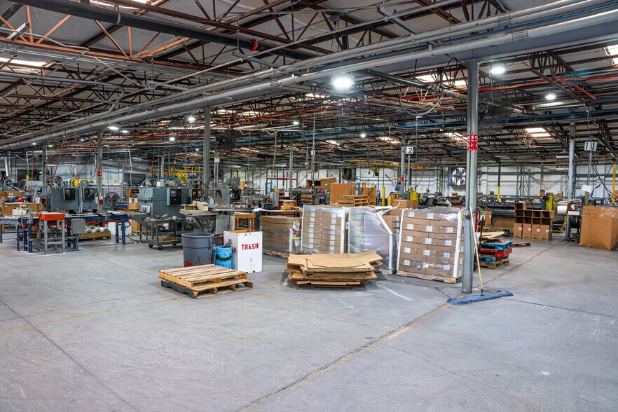 More Photos Of 700 Dalen Ln, Knoxville Distribution For Lease