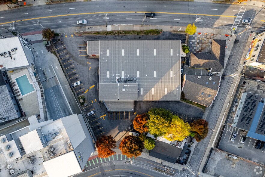 More Photos Of 351 Marietta St NW, Atlanta Service For Sale