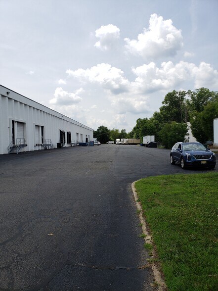 More Photos Of 67-71 Veronica Ave, Somerset Warehouse For Lease