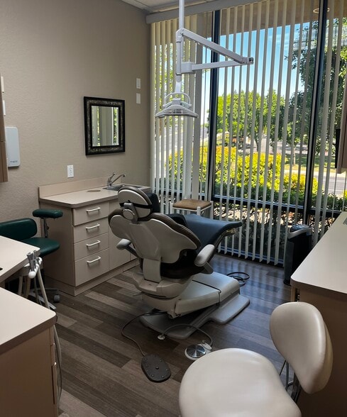 More Photos Of 1603 Eureka Rd, Roseville Medical For Sale