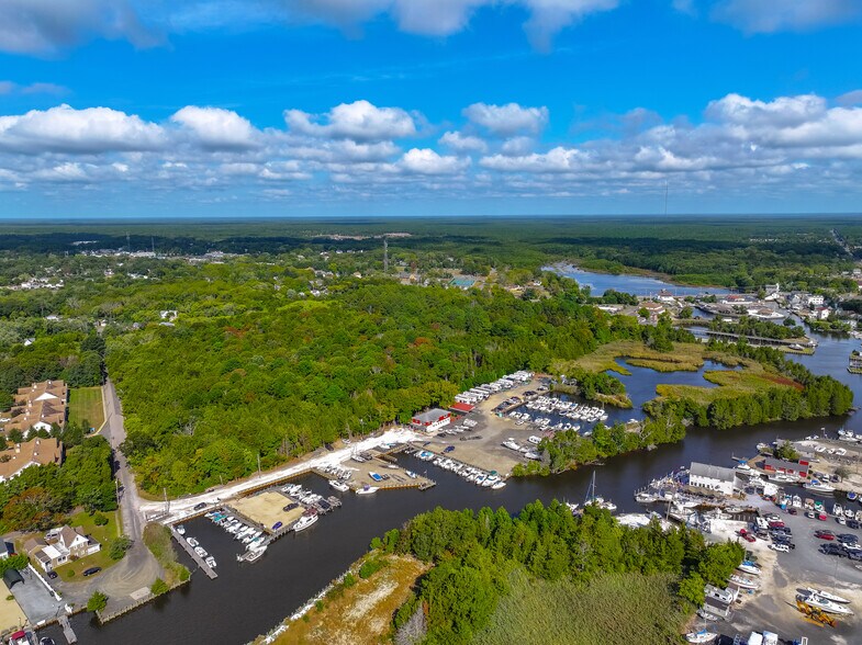 More Photos Of 501 Bartlett Ave, Tuckerton Marina For Sale