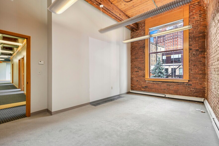 More Photos Of 40 Beaver St, Albany Office For Lease