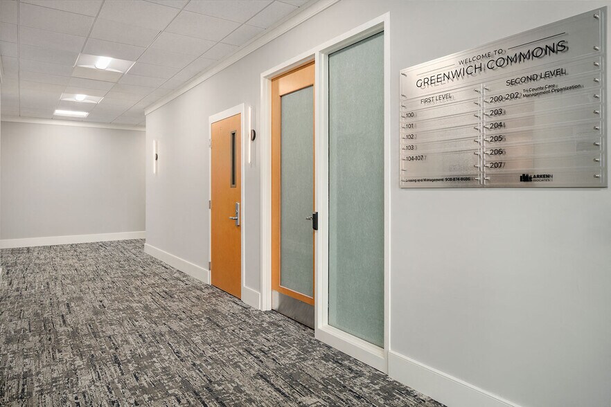 More Photos Of 1 Greenwich St, Stewartsville Medical For Lease
