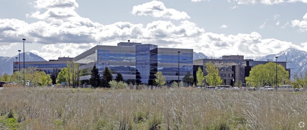 More Photos Of 2850 Decker Lake Dr, West Valley Unknown For Lease