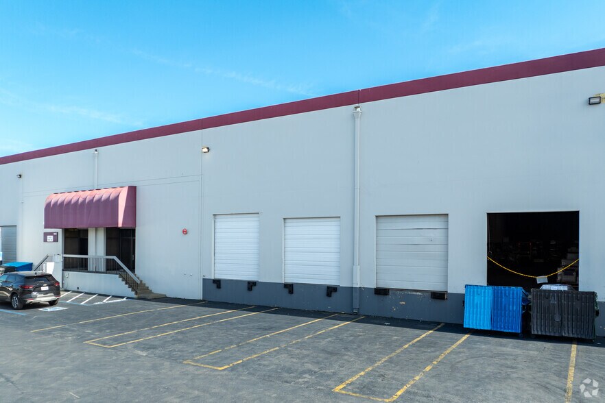 More Photos Of 1942-1958 Sabre St, Hayward Warehouse For Lease
