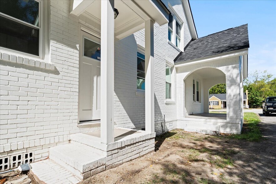 More Photos Of 910 W Evans St, Florence Office For Sale