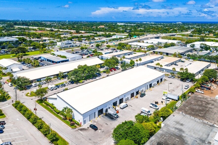 More Photos Of 1973 10th Ave N, Lake Worth Beach Distribution For Sale