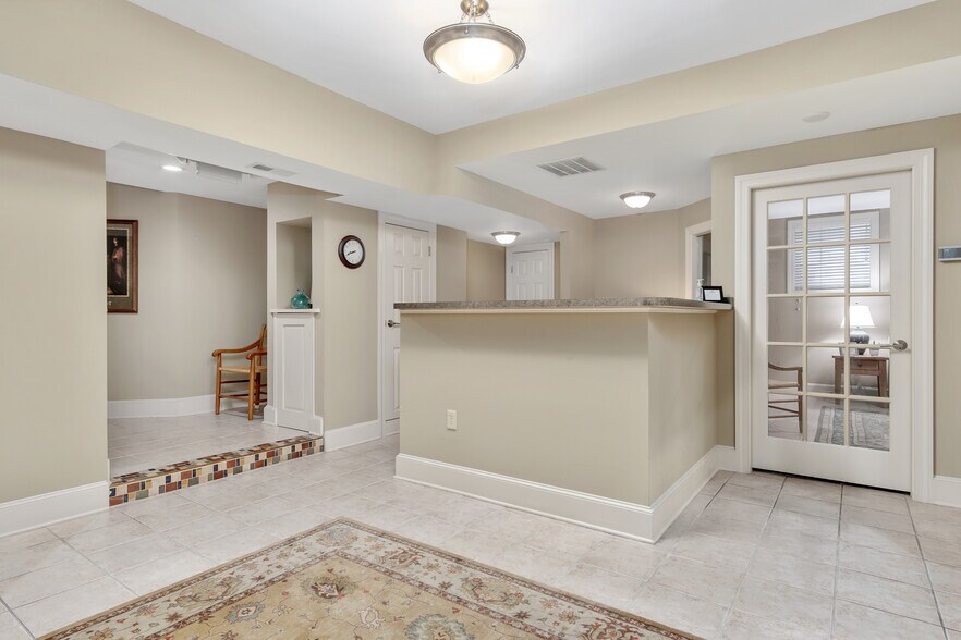 More Photos Of 111 Council St, Frederick Office For Lease