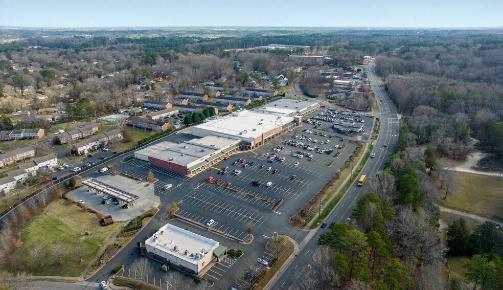 Primary Photo Of 5100-5124 N Roxboro Rd, Durham Unknown For Lease