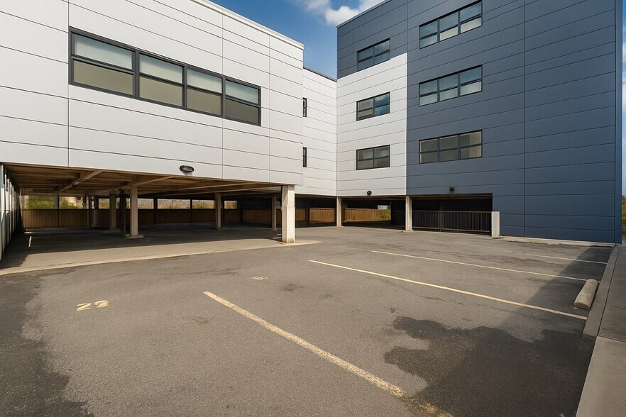 More Photos Of 360 Neptune Ave, Brooklyn Medical For Lease