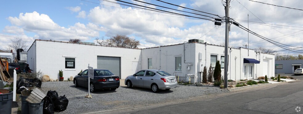 More Photos Of 3 Secatoag Ave, Port Washington Coworking Space