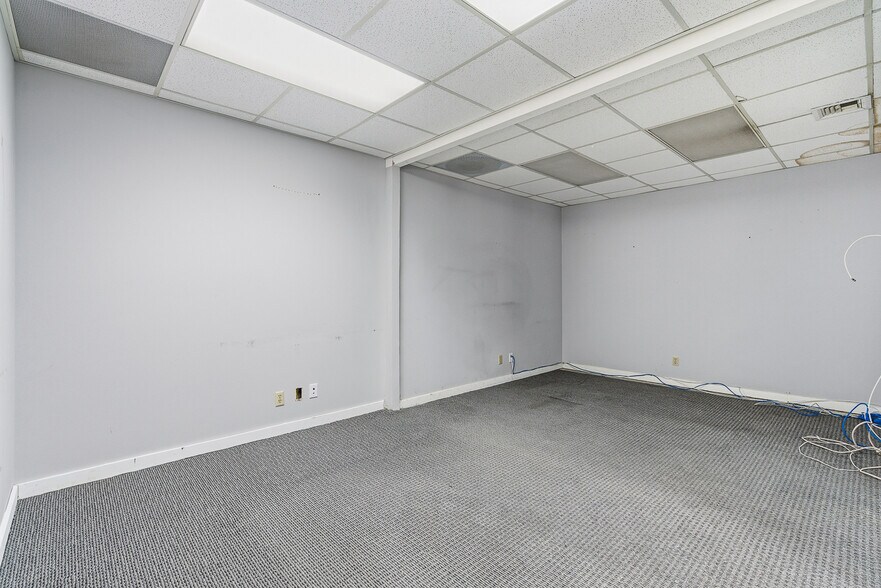 More Photos Of 2943-2947 Foothill Blvd, La Crescenta Medical For Lease