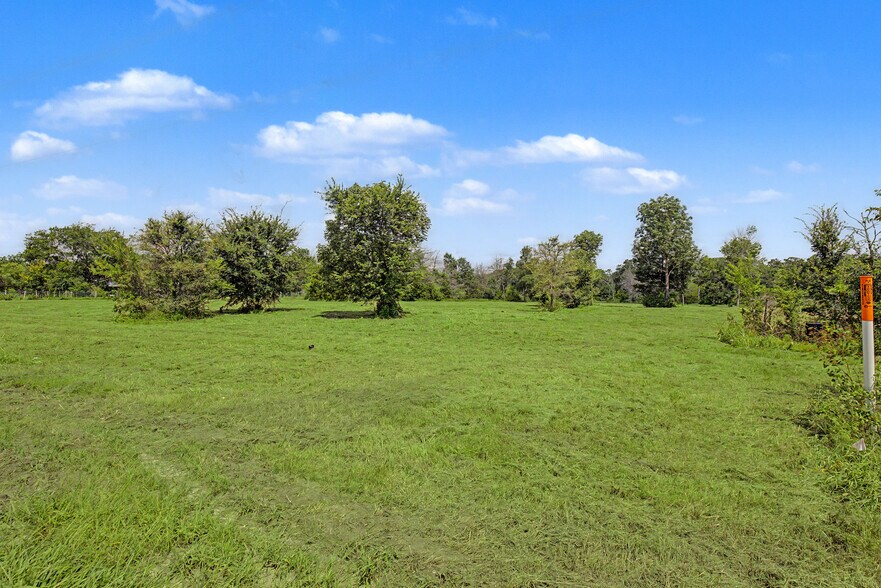 More Photos Of 14610 TX-21, North Zulch Land For Sale