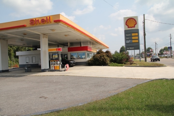 Primary Photo Of 2207 E Morris Blvd, Morristown Service Station For Sale