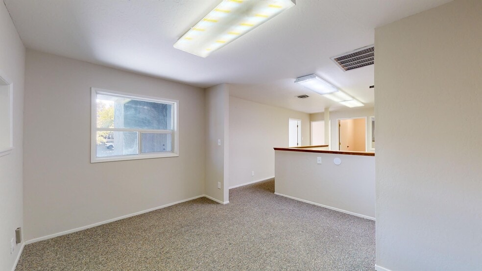 More Photos Of 1300 West St, Redding Office For Lease