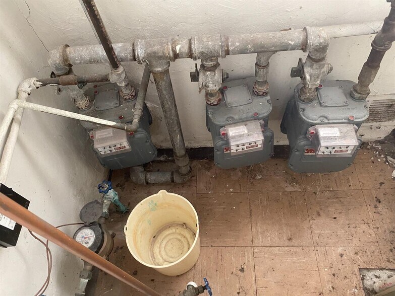 More Photos Of 895 Shuler Ave, Hamilton Office For Sale