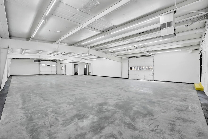 More Photos Of 624 S 29th St, Colorado Springs Light Manufacturing For Lease