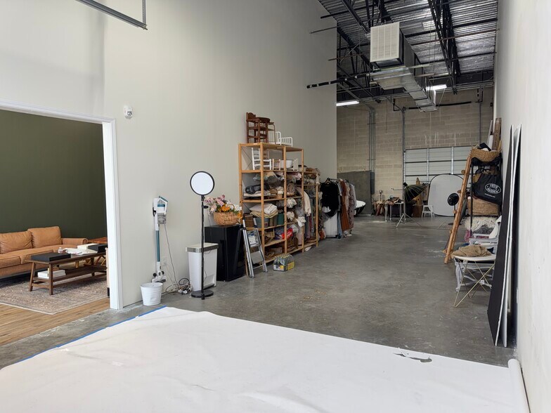 More Photos Of 4213 S Main St, Stafford Unknown For Lease