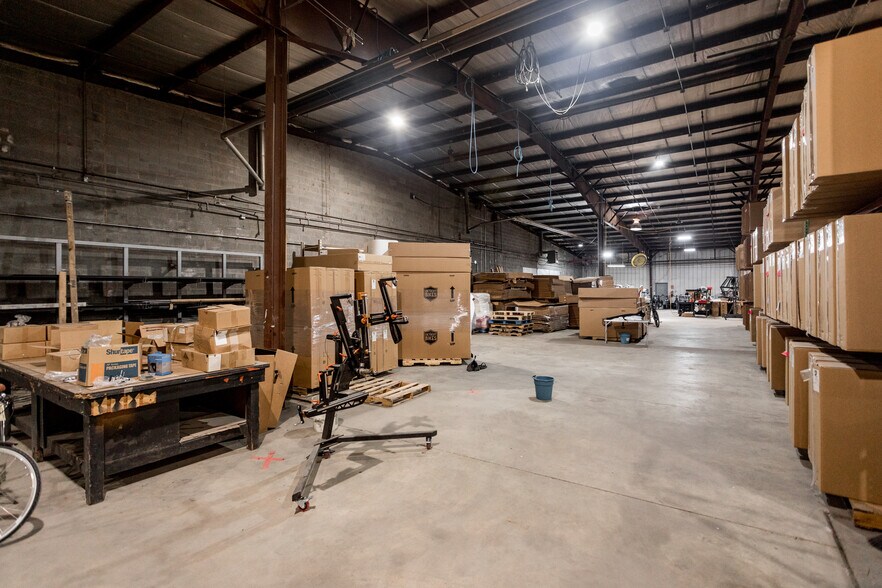 More Photos Of 13639 Elmira St, Detroit Manufacturing For Sale