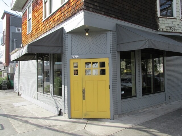 More Photos Of 2039 SE Clinton St, Portland Storefront Retail Residential For Lease