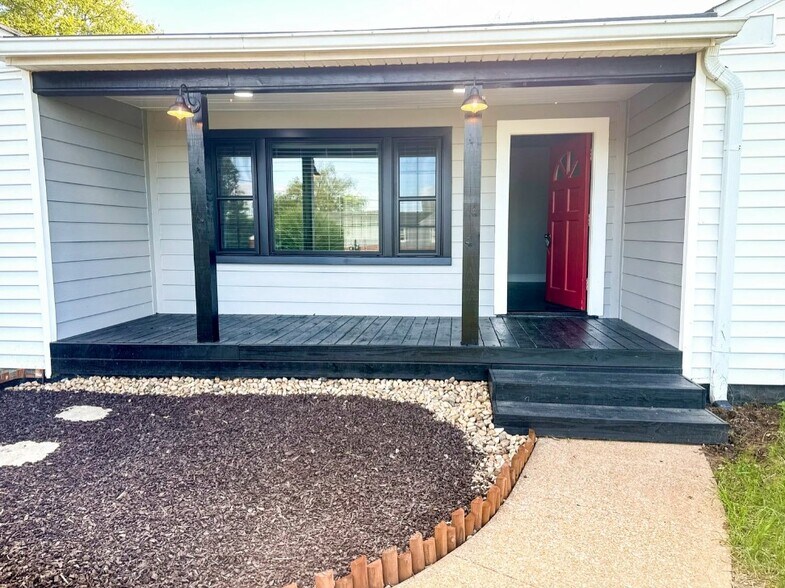 More Photos Of 102 Elmwood Dr, Lebanon Loft Creative Space For Lease