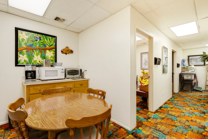 More Photos Of 3480 Live Oak St, Huntington Park Medical For Sale