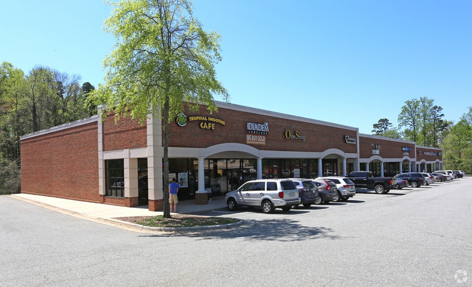 More Photos Of 2130 New Garden Rd, Greensboro Storefront For Lease