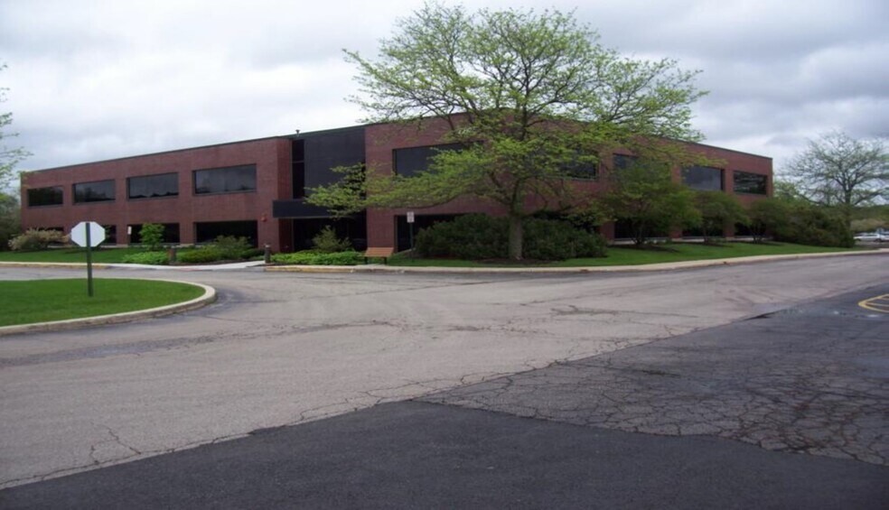 More Photos Of 1749 S Naperville Rd, Wheaton Medical For Lease