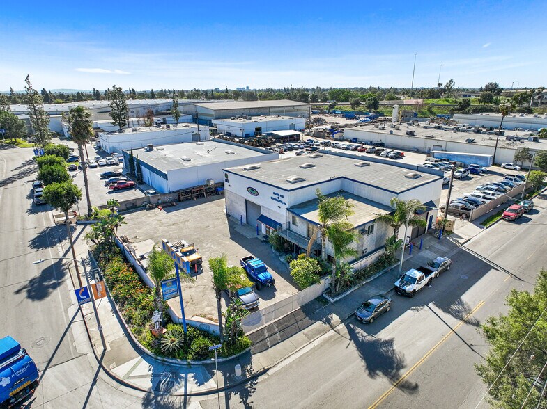More Photos Of 1193 N Blue Gum St, Anaheim Warehouse For Sale