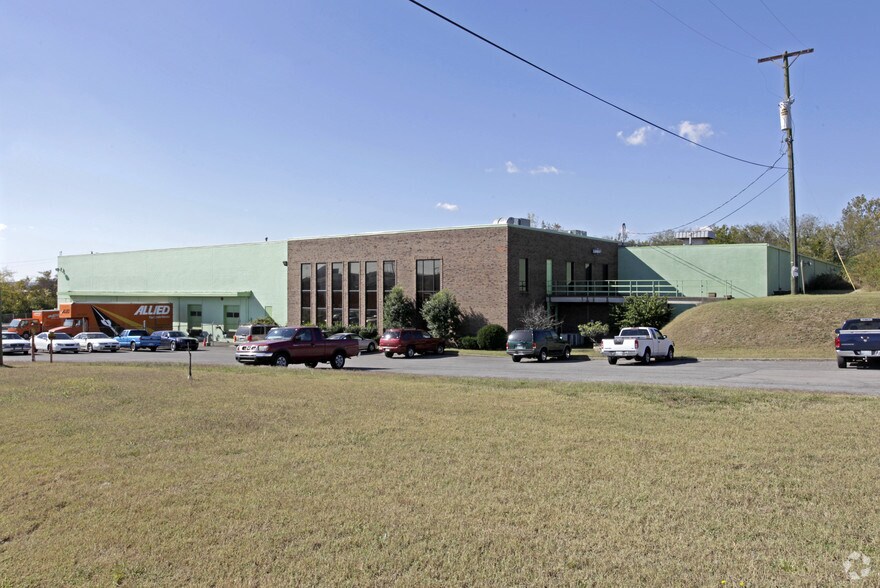 Primary Photo Of 7149 Centennial Blvd, Nashville Warehouse For Lease