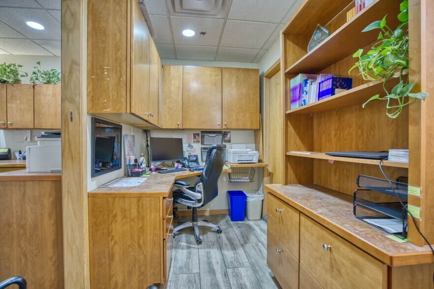 More Photos Of 1715 15th St, Boulder Storefront Retail Office For Sale