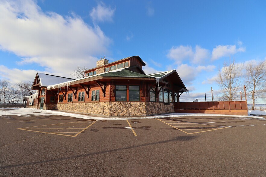 More Photos Of 30580 Hwy 2, Ashland General Retail For Lease