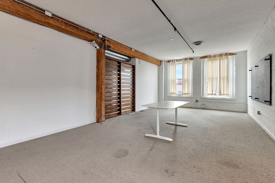 More Photos Of 1008 Race St, Cincinnati Office Residential For Sale