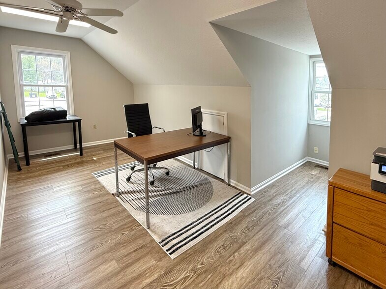 More Photos Of 512 E Washington St, Chagrin Falls Office For Lease