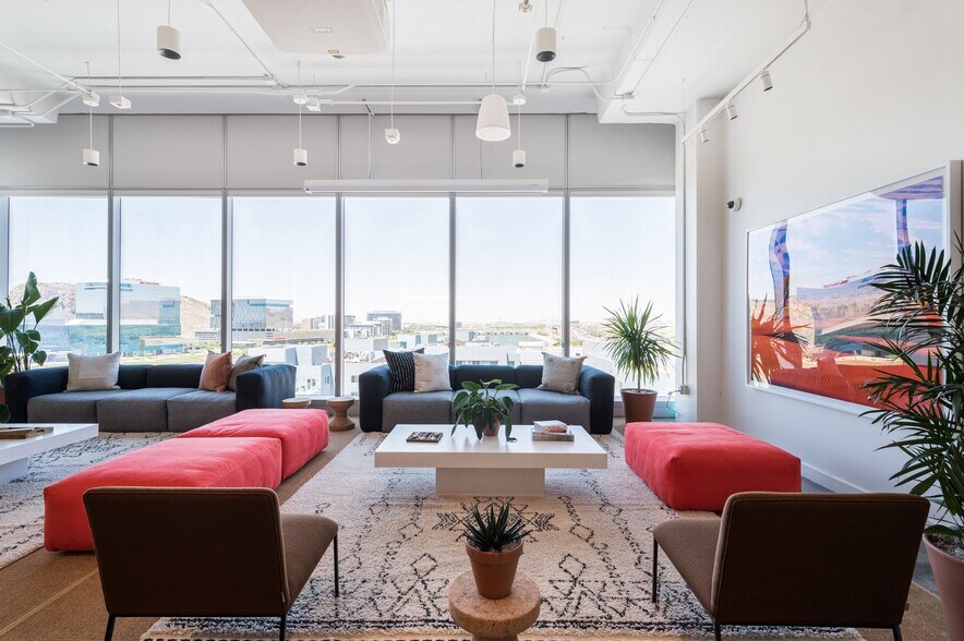 More Photos Of 410 N Scottsdale Rd, Tempe Office For Lease