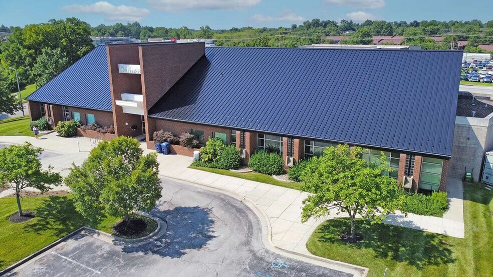 More Photos Of 101 N Eagle Creek Dr, Lexington Medical For Lease