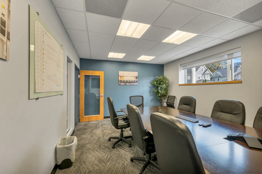 More Photos Of 36 W Water St, Wakefield Office For Sale