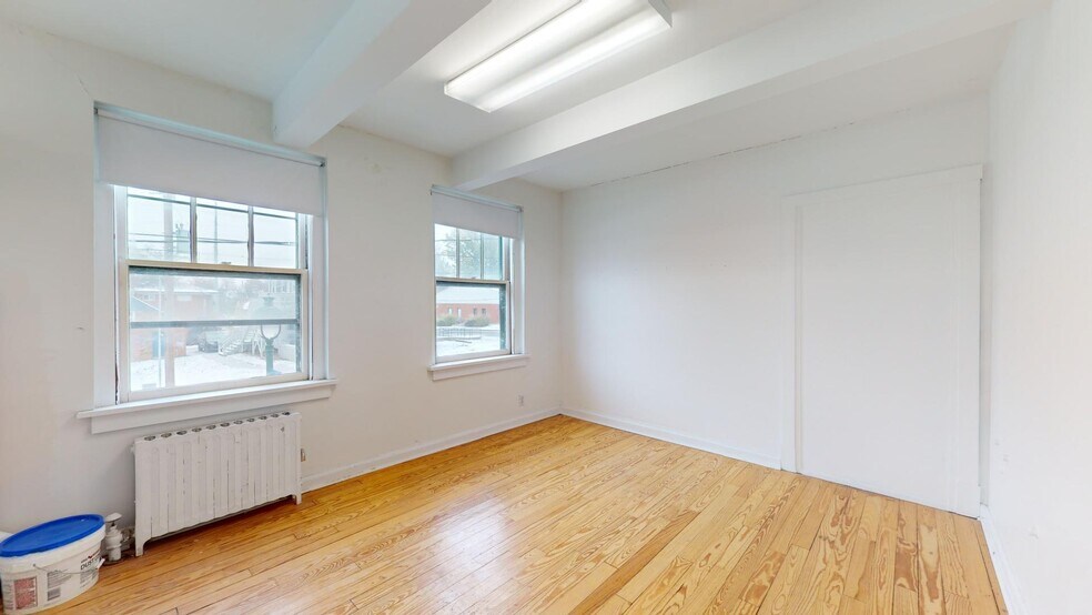 More Photos Of 7905 Big Bend Blvd, Webster Groves Office For Lease