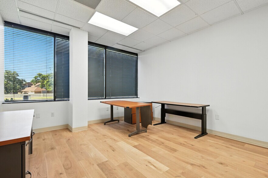 More Photos Of 1100 W Campbell Rd, Richardson Office For Sale