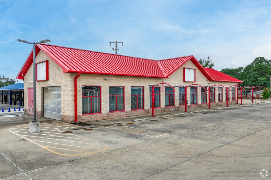 More Photos Of 4311 N State Line Ave, Texarkana Carwash For Sale