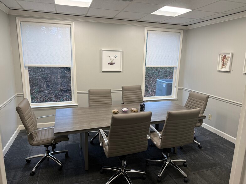 More Photos Of 1934 N Druid Hills Rd NE, Atlanta Office For Sale